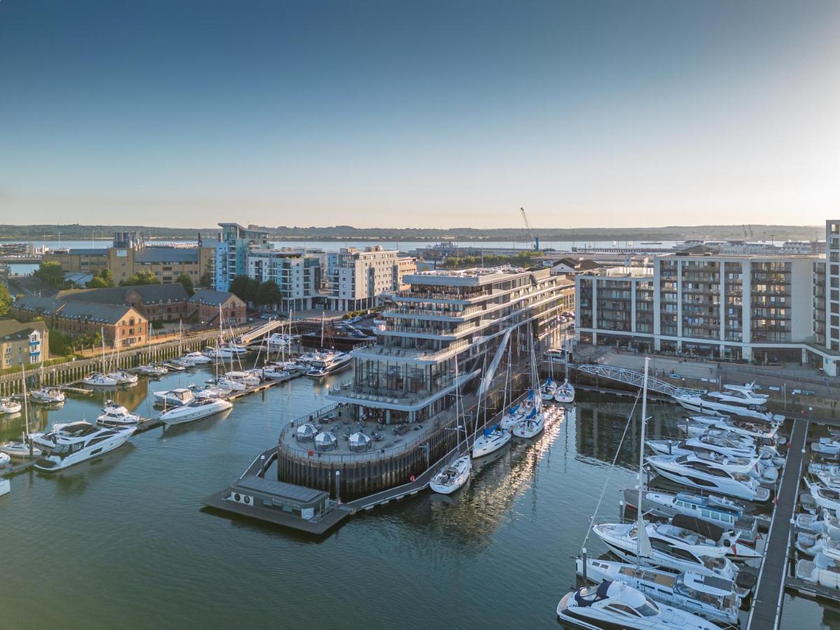 Harbour Hotel & Spa Southampton Eksteriør billede The Marina at Ocean Isle