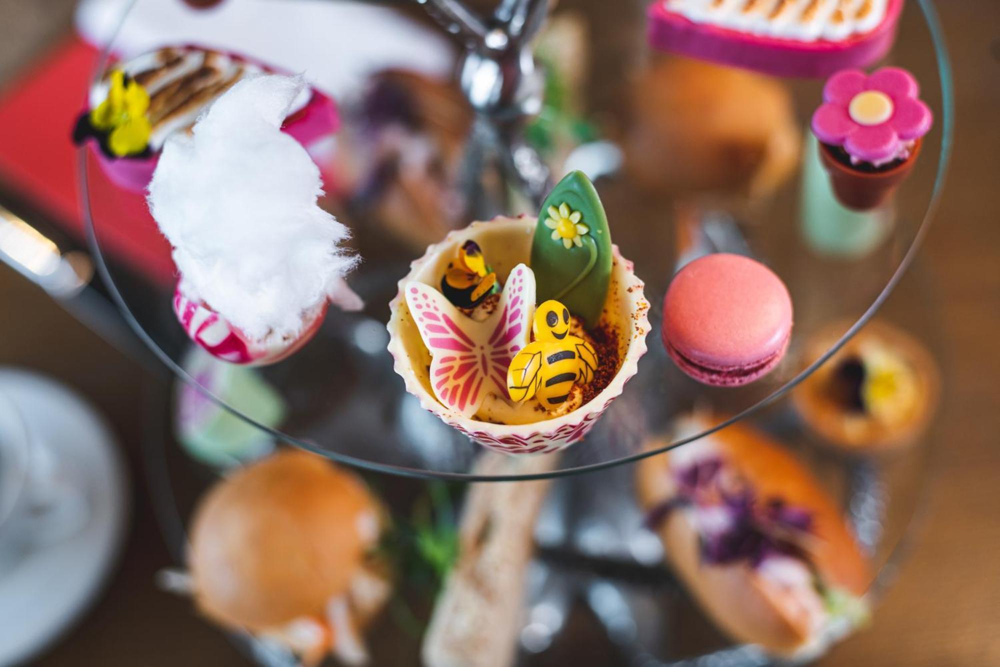 Harbour Hotel & Spa Southampton Eksteriør billede A high tea at the Fairmont San Francisco