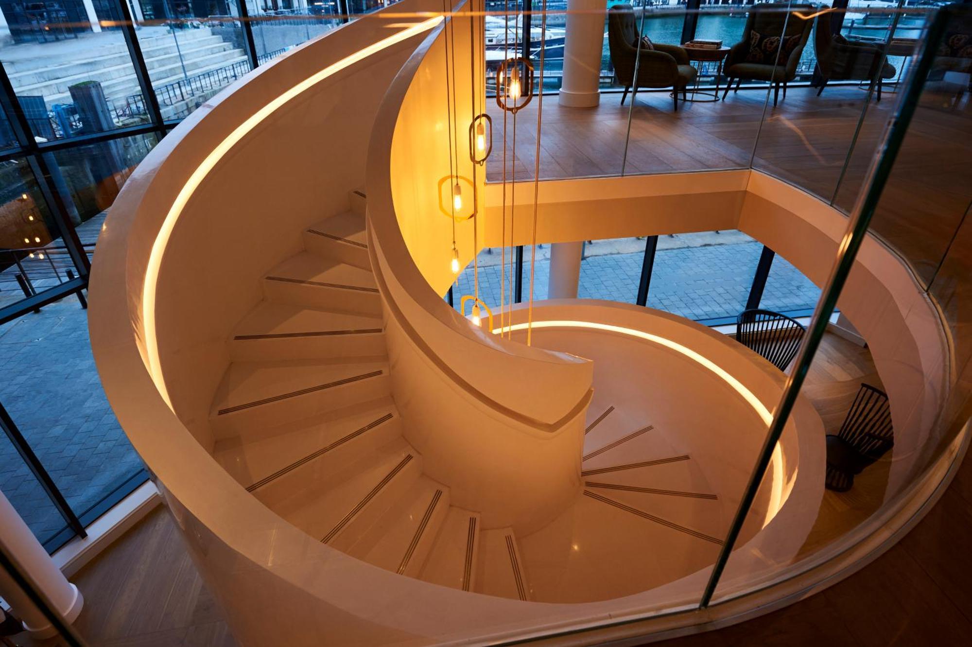 Harbour Hotel & Spa Southampton Eksteriør billede Spiral staircase at the National Museum of Scotland