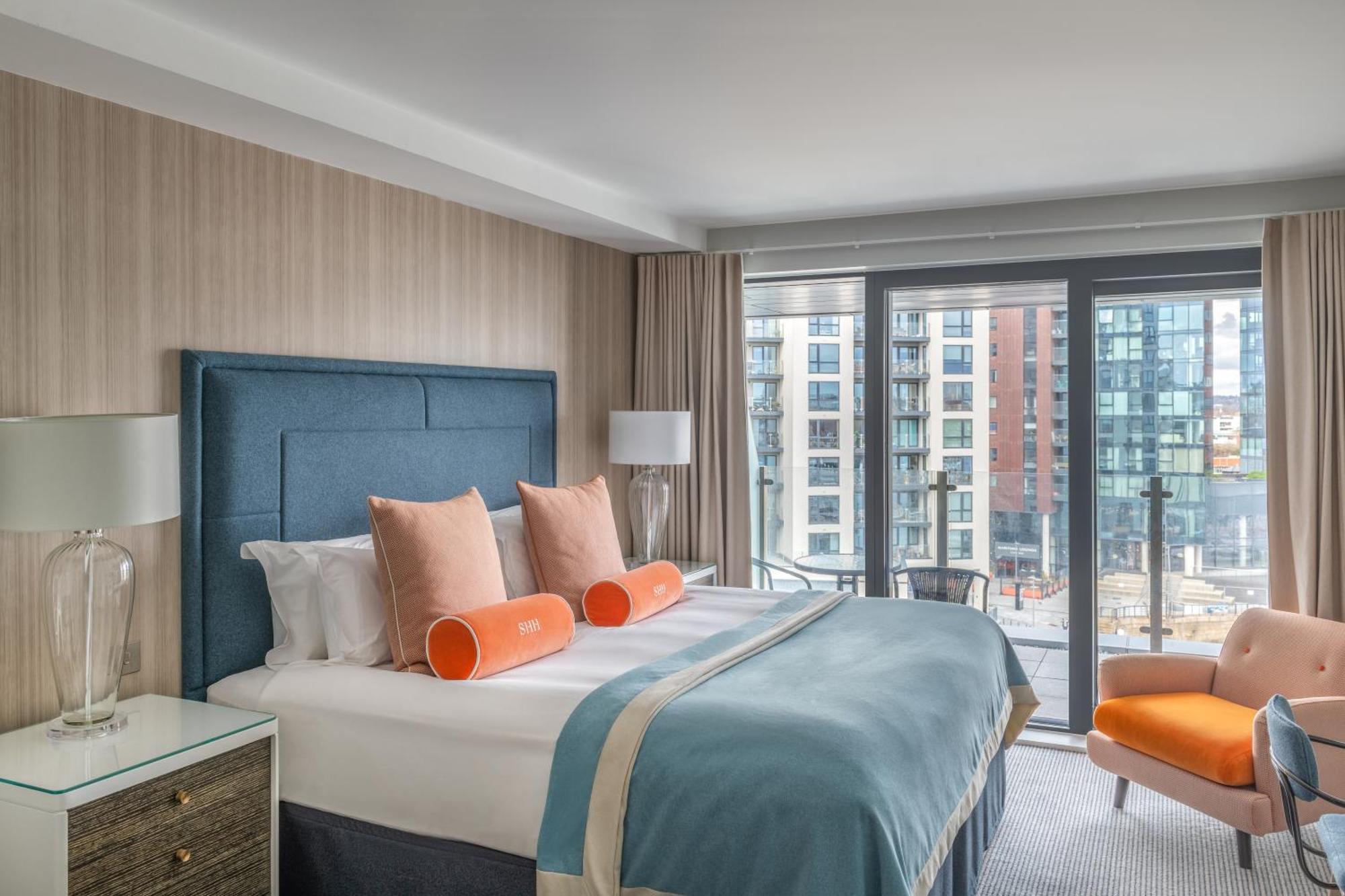 Harbour Hotel & Spa Southampton Værelse billede A bedroom at the Hilton London West End