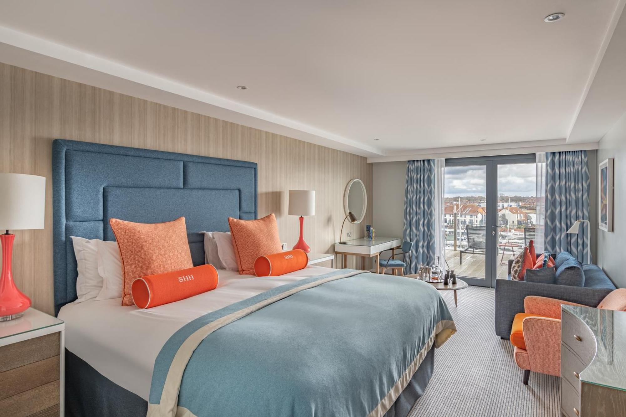 Harbour Hotel & Spa Southampton Eksteriør billede A bedroom at The Haven